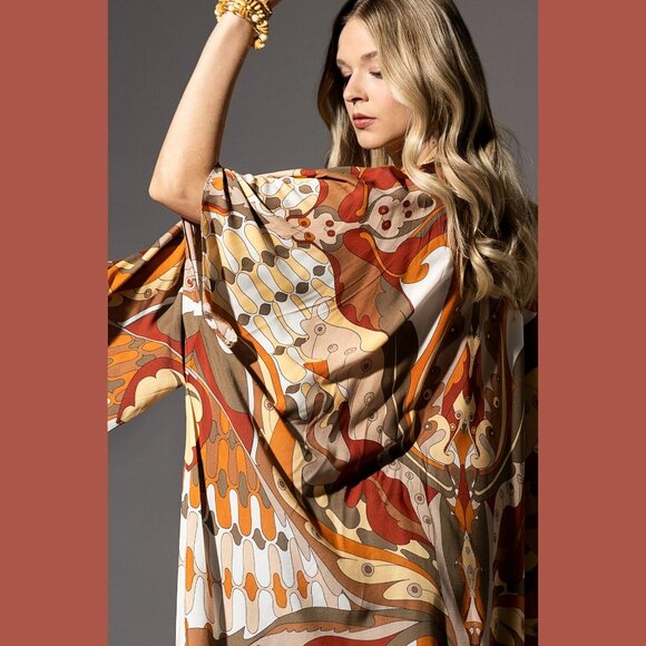 Maya Groovy Elegance Kimono - Picture 2 of 7